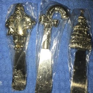 Butter/Cheese spreaders in silver with Christmas decor (3)